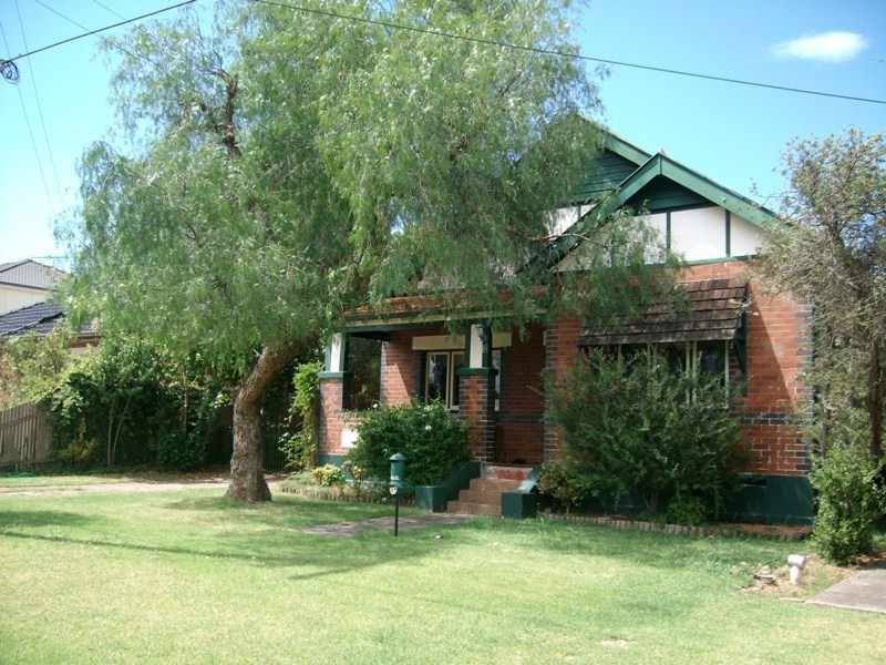 18 Bertha Street, Merrylands NSW 2160