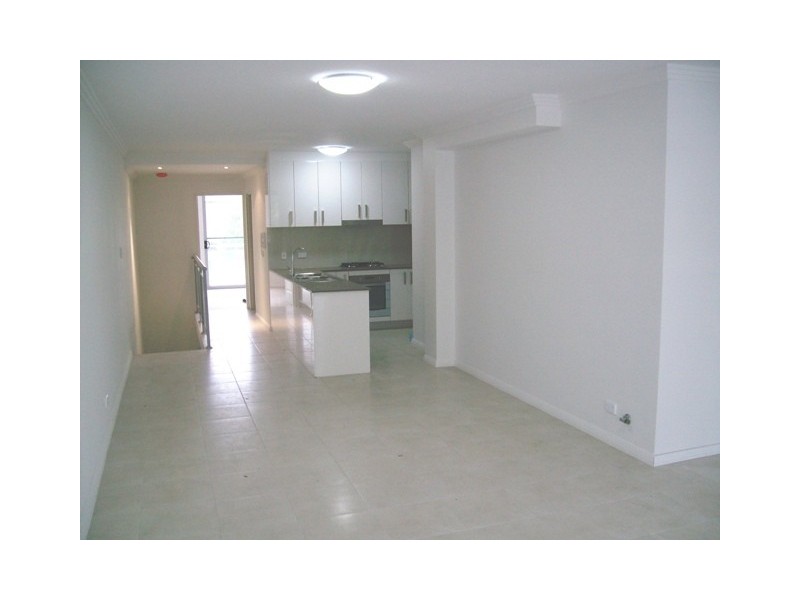 2/342 Woodville Rd., Guildford NSW 2161