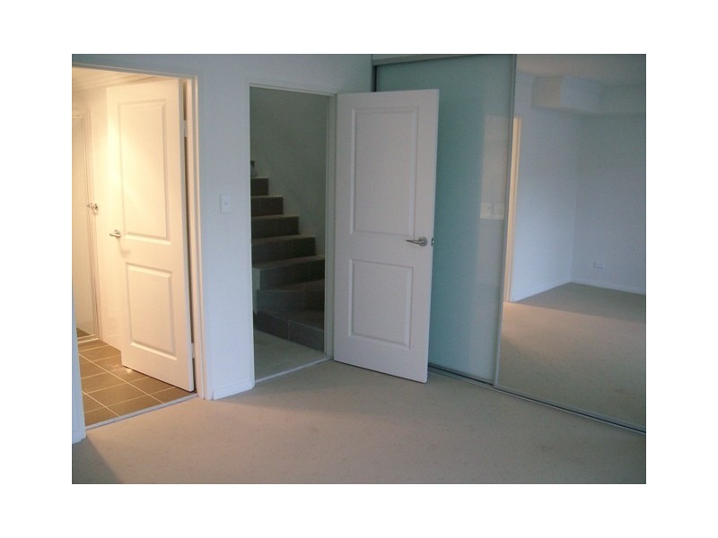 2/342 Woodville Rd., Guildford NSW 2161