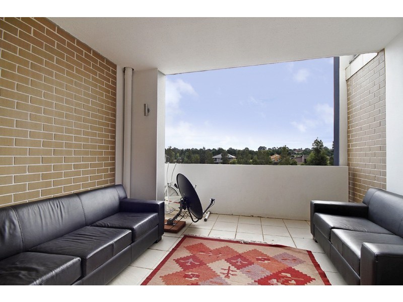 8/28 Brickworks Drive, Holroyd NSW 2142