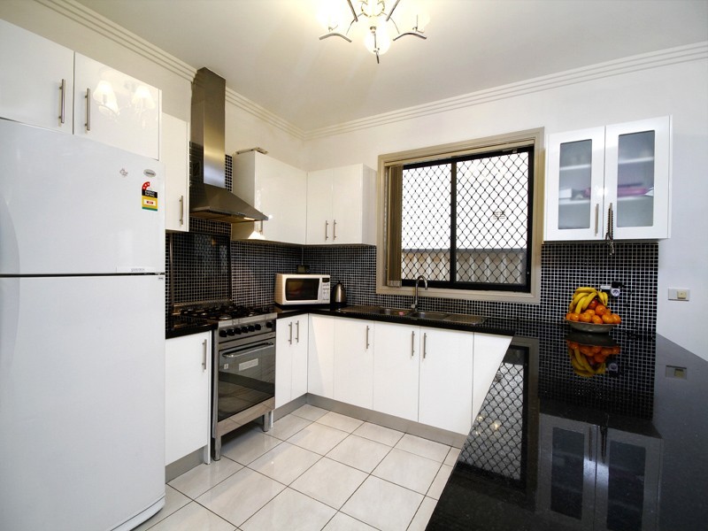 15 Bradman Street, Merrylands NSW 2160