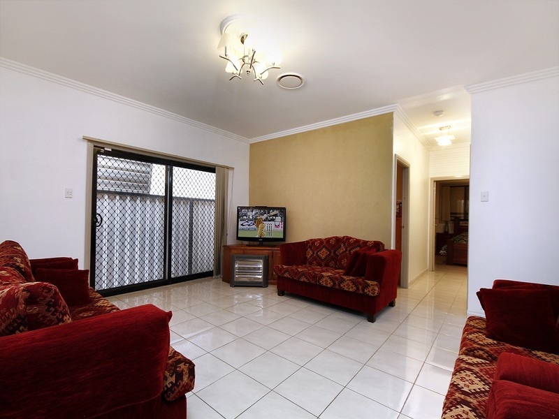 15 Bradman Street, Merrylands NSW 2160