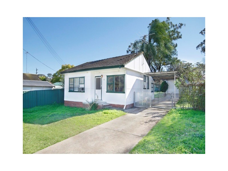 55  DOUGLAS RD, Blacktown NSW 2148