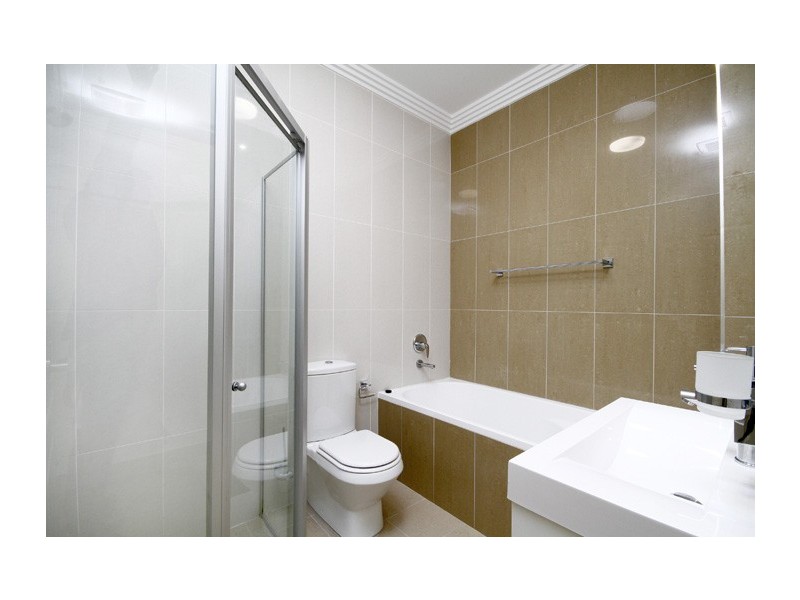 48 St Hilliers Rd, Auburn NSW 2144