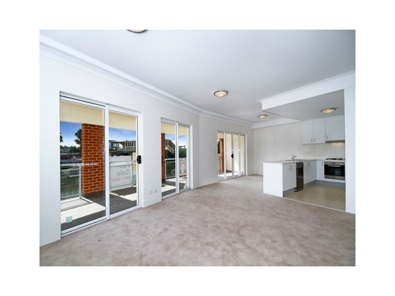 2/126 Merrylands Rd, Merrylands NSW 2160