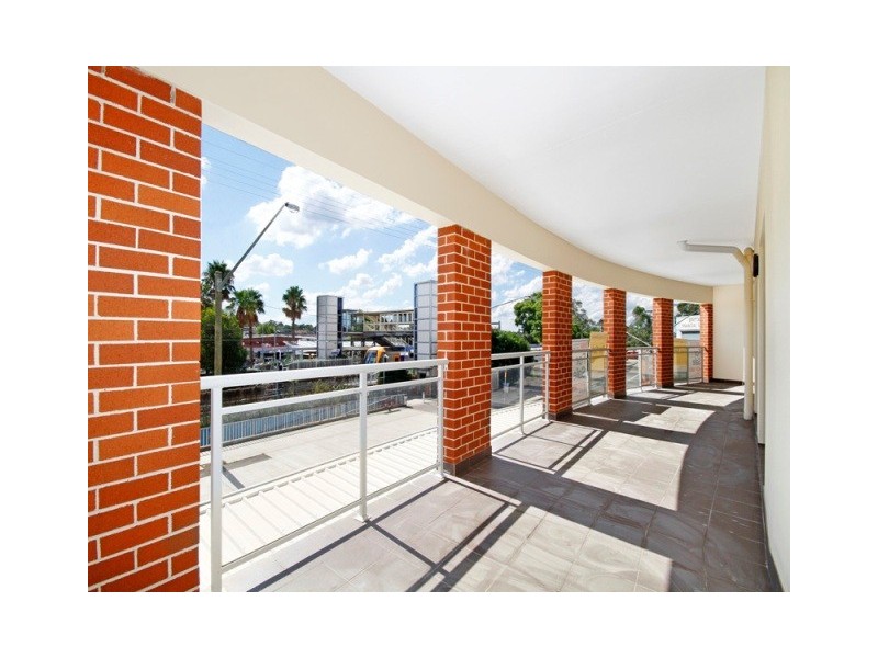 2/126 Merrylands Rd, Merrylands NSW 2160