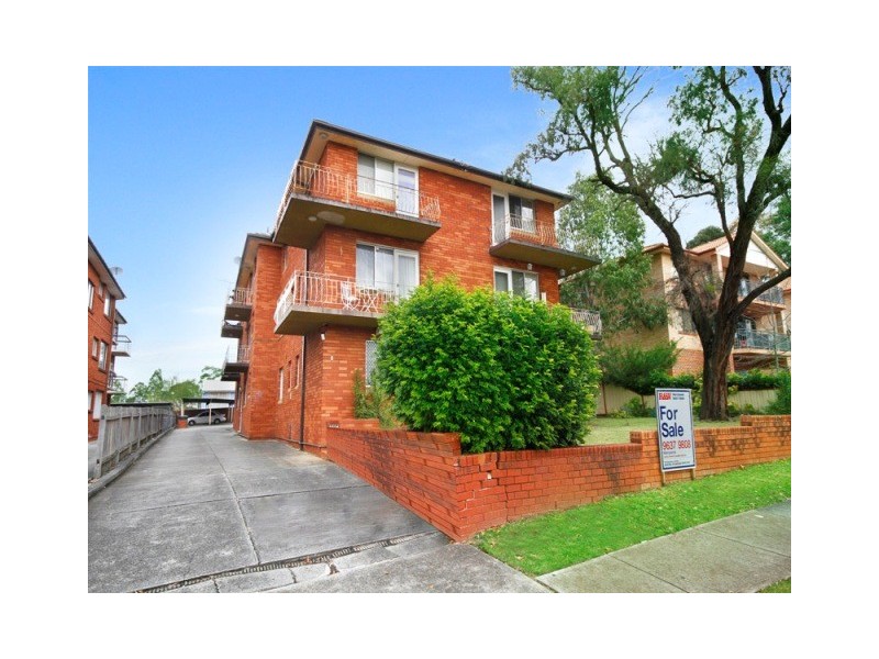 4/8  Calliope St, Guildford NSW 2161