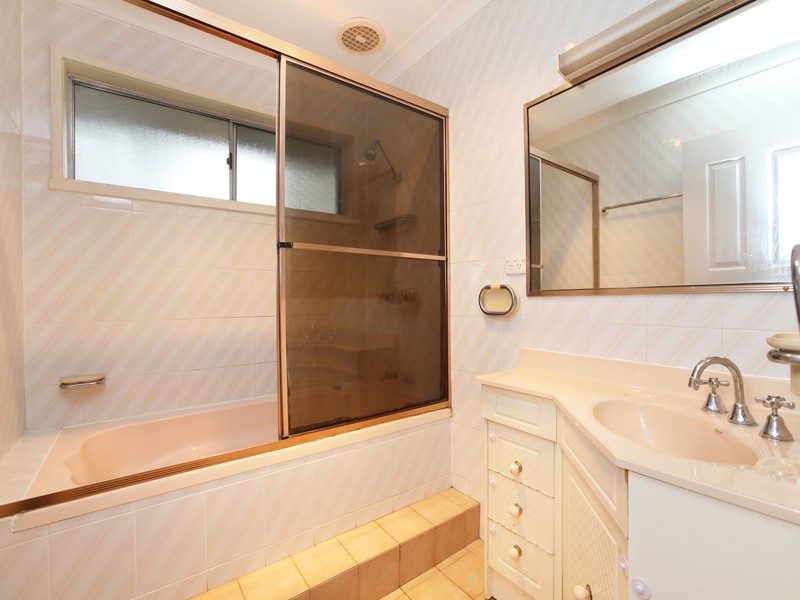 9 Taylor, Greystanes NSW 2145