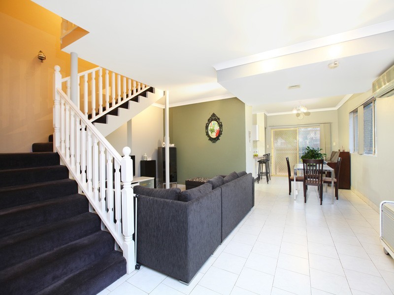 157 Fowler Rd, Merrylands NSW 2160