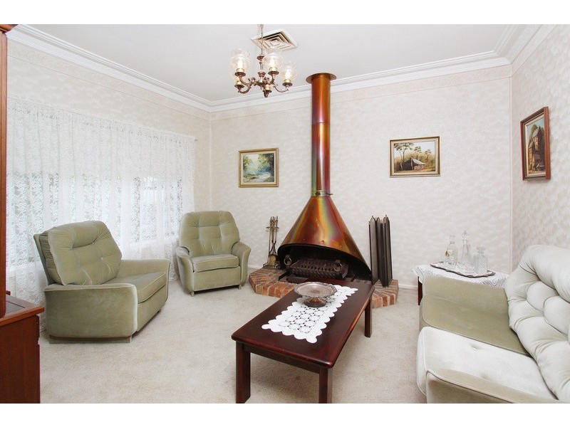 34 Budgeree Road, Toongabbie NSW 2146