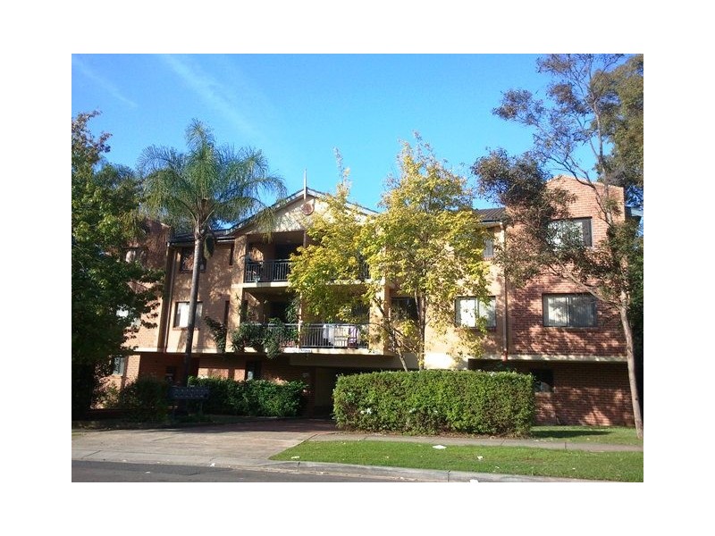 10/14 Paton St, Merrylands West NSW 2160