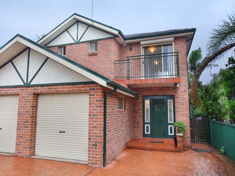 157 Fowler Rd, Merrylands NSW 2160