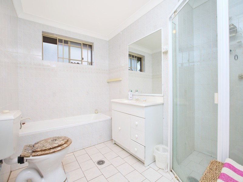 157 Fowler Rd, Merrylands NSW 2160