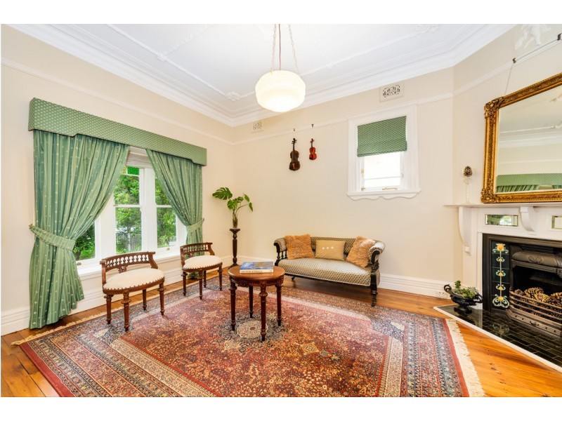 107 Middle Harbour Road, Lindfield NSW 2070