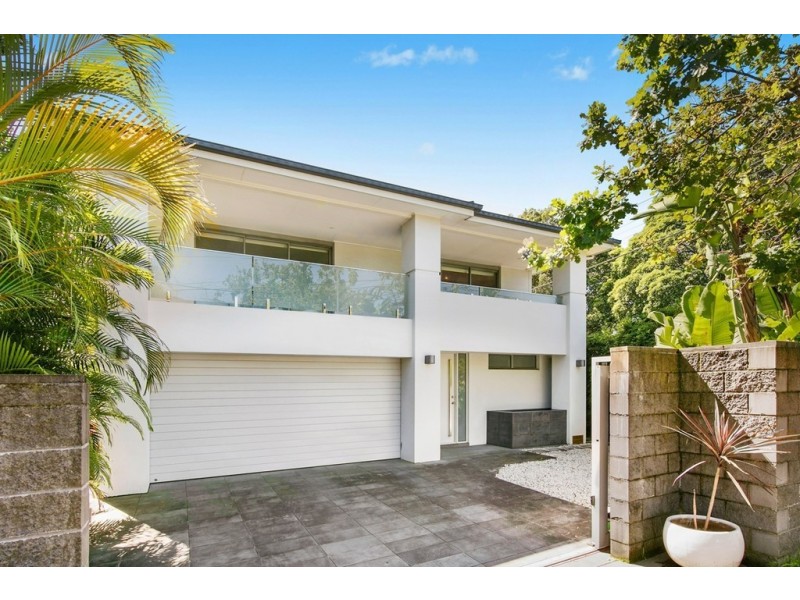 11 Sailors Bay Road, Willoughby NSW 2068