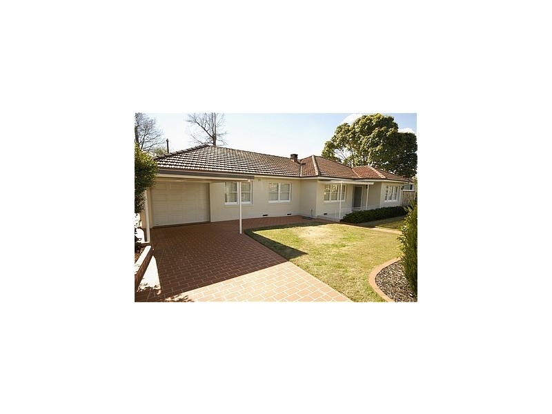 2 Cunliffe, Killara NSW 2071