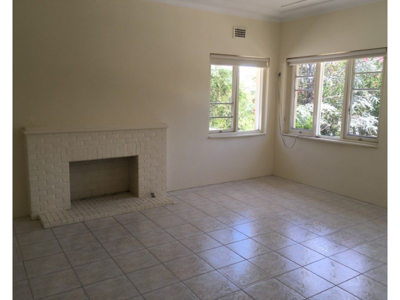 226 Ryde Rd (Nr Wyuna Rd), West Pymble NSW 2073