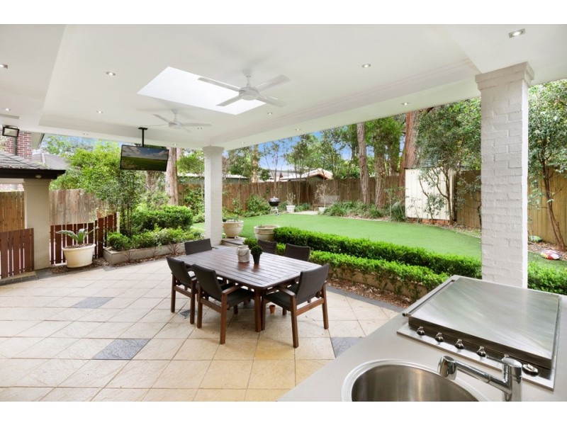 1 Kooloona Cr, West Pymble NSW 2073