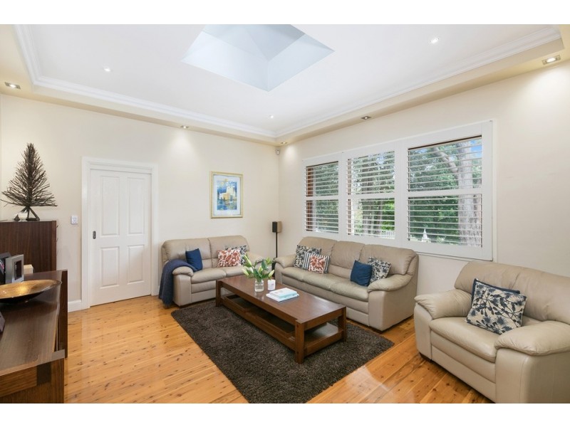 1 Kooloona Cr, West Pymble NSW 2073