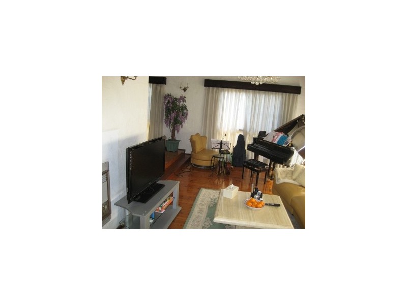 11 Churchill Rd, Killara NSW 2071