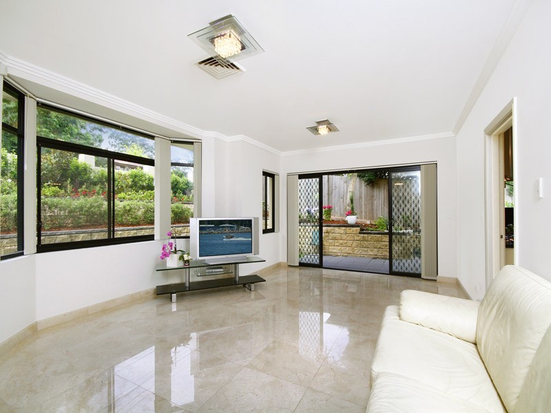32 Tennyson Ave, Turramurra NSW 2074