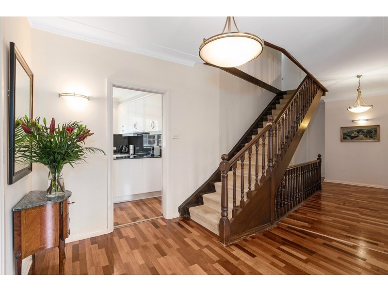 10 Dalrymple Cr, Pymble NSW 2073