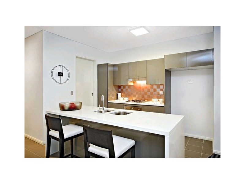 806/10 Avon Rd, Pymble NSW 2073