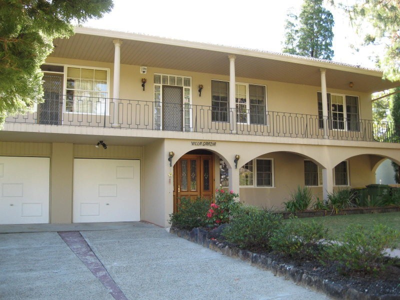 77 Athena Ave, St Ives NSW 2075