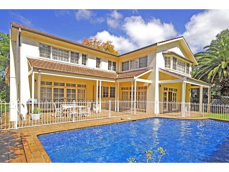 18 Warrangi St, Turramurra NSW 2074