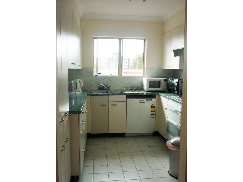 14/2 Wilson St, Chatswood NSW 2067