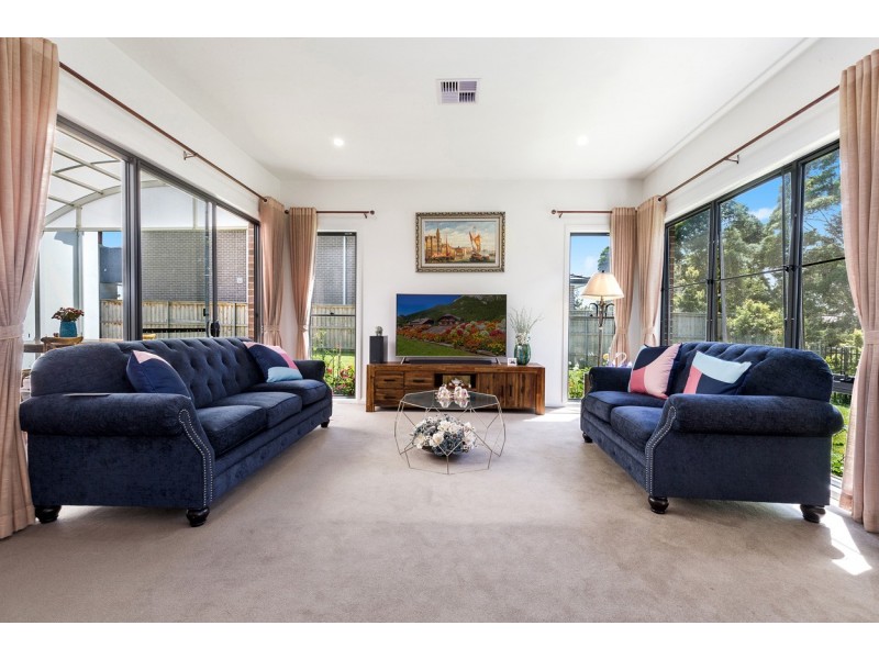 7 Anoushka Place, Belrose NSW 2085