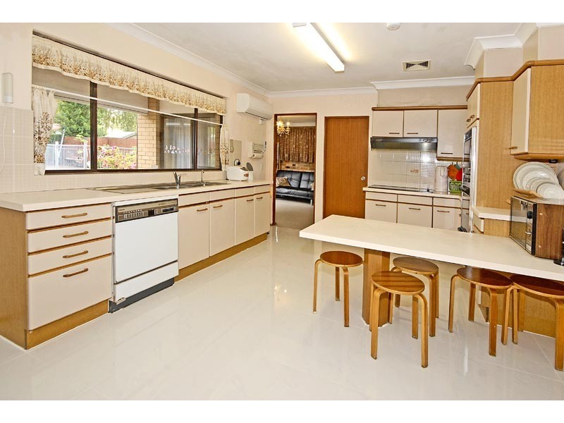 10 Tristania Place, West Pymble NSW 2073