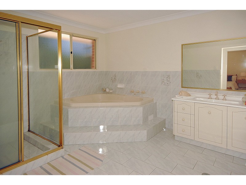 20 Greenway Drive, Pymble NSW 2073