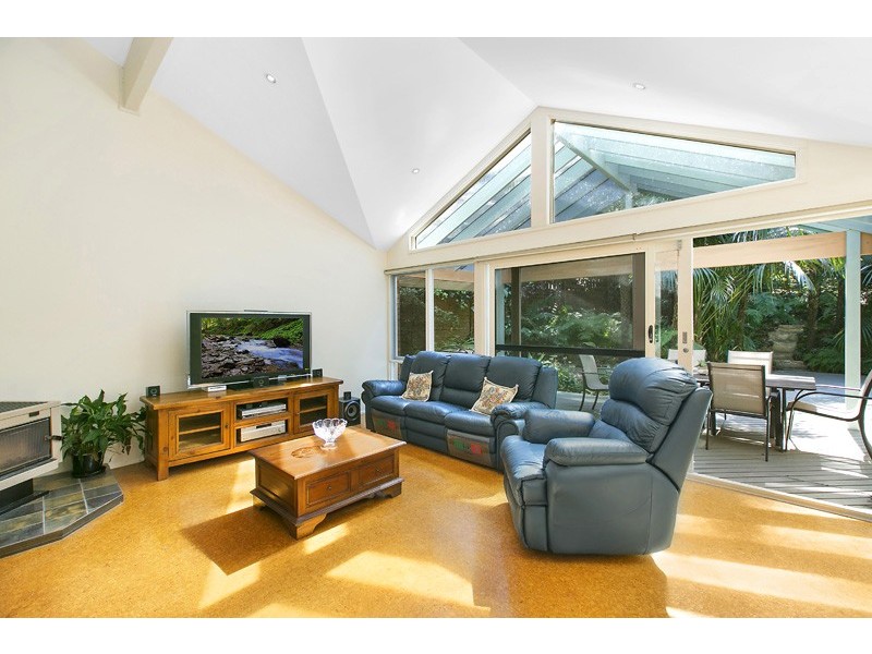 5 Oswald Cl, Warrawee NSW 2074