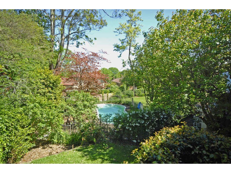 12 Fairway Ave, Pymble NSW 2073