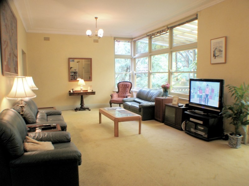 12 Kywong Ave, Pymble NSW 2073