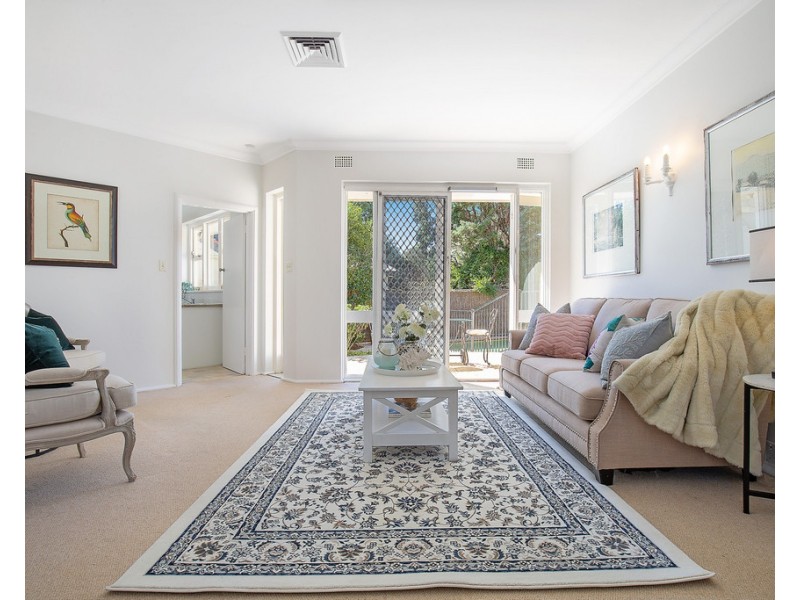 77 Bannockburn Road, Turramurra NSW 2074