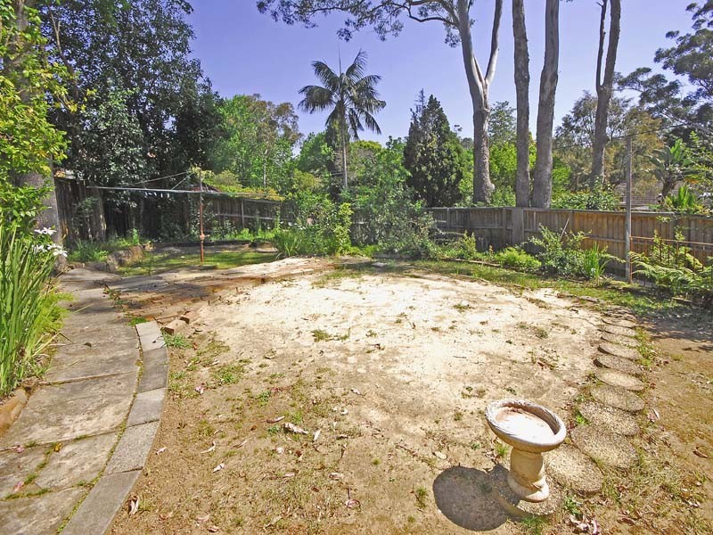 22 Selwyn St, Pymble NSW 2073