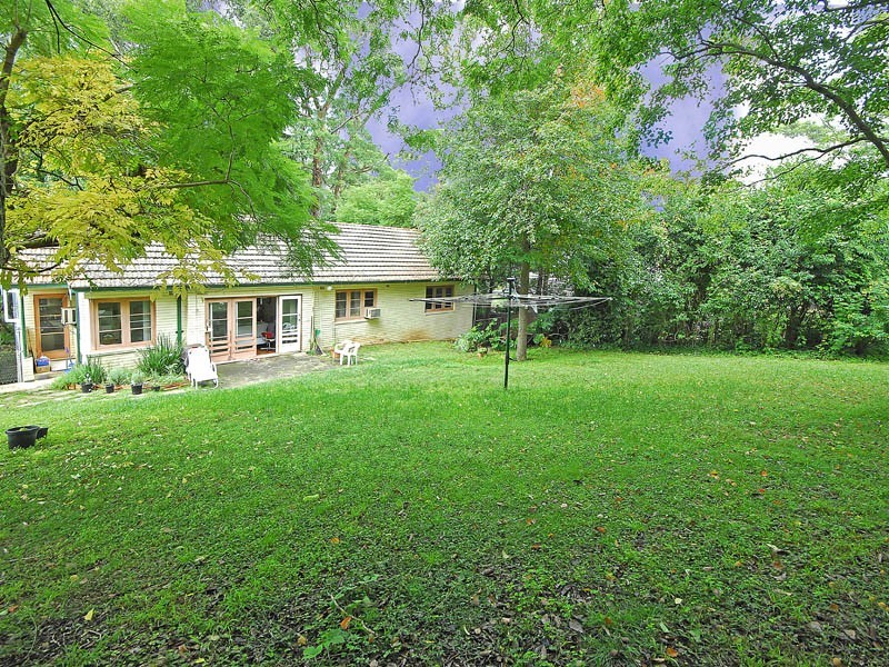 21 Livingstone Ave, Pymble NSW 2073