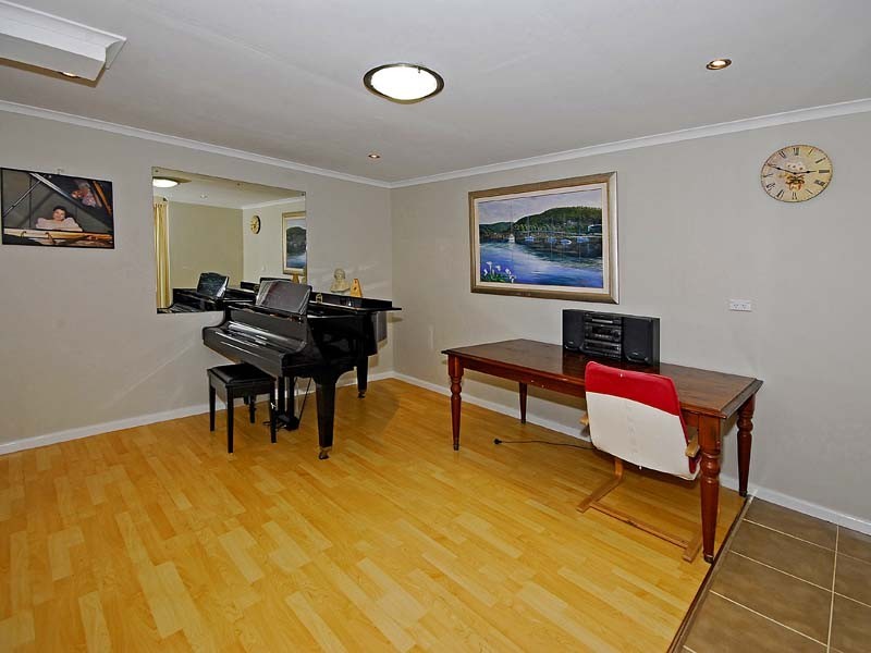 15 Larnock Ave, Pymble NSW 2073