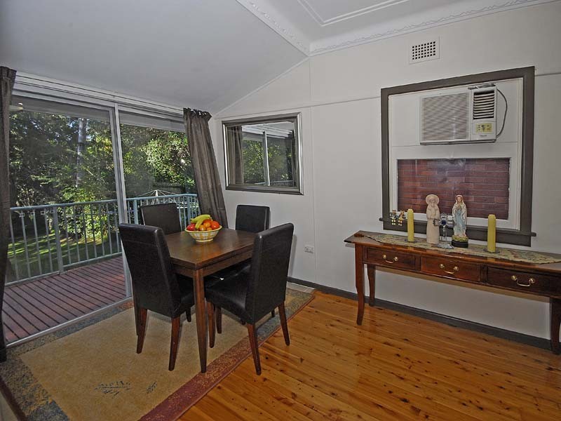 15 Larnock Ave, Pymble NSW 2073