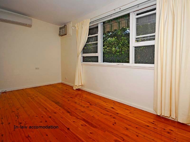 15 Larnock Ave, Pymble NSW 2073