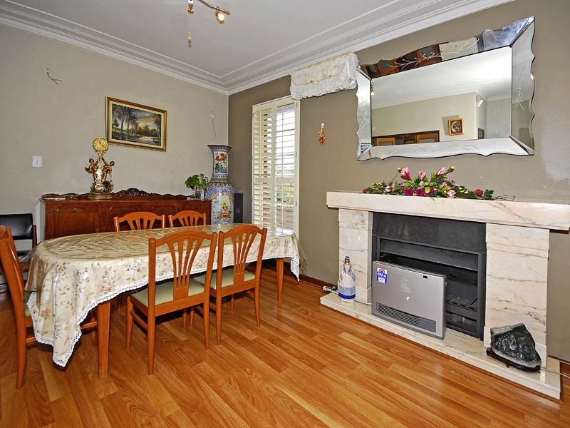 3 Bloomsbury Ave, Pymble NSW 2073
