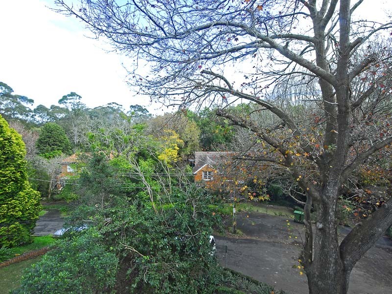 3 Bloomsbury Ave, Pymble NSW 2073