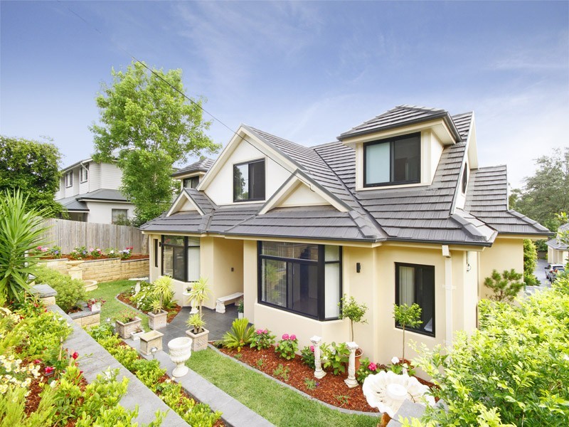 32 Tennyson Ave, Turramurra NSW 2074