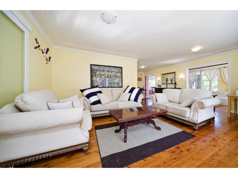 49 Aranda Drive, Davidson NSW 2085