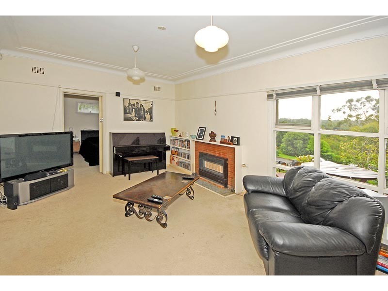 17 Bandalong Ave, West Pymble NSW 2073