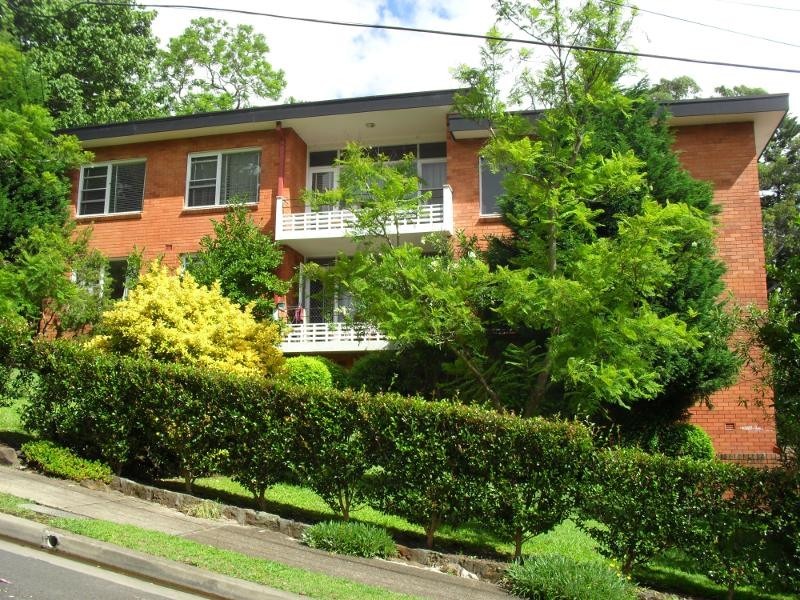 8/2 Essex St, Killara NSW 2071