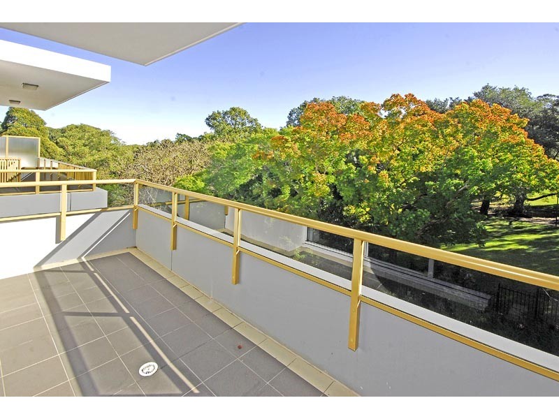 806/10 Avon Road, Pymble NSW 2073