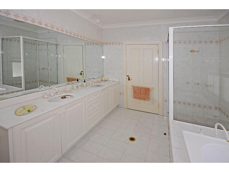 12 Warrangi St, Turramurra NSW 2074